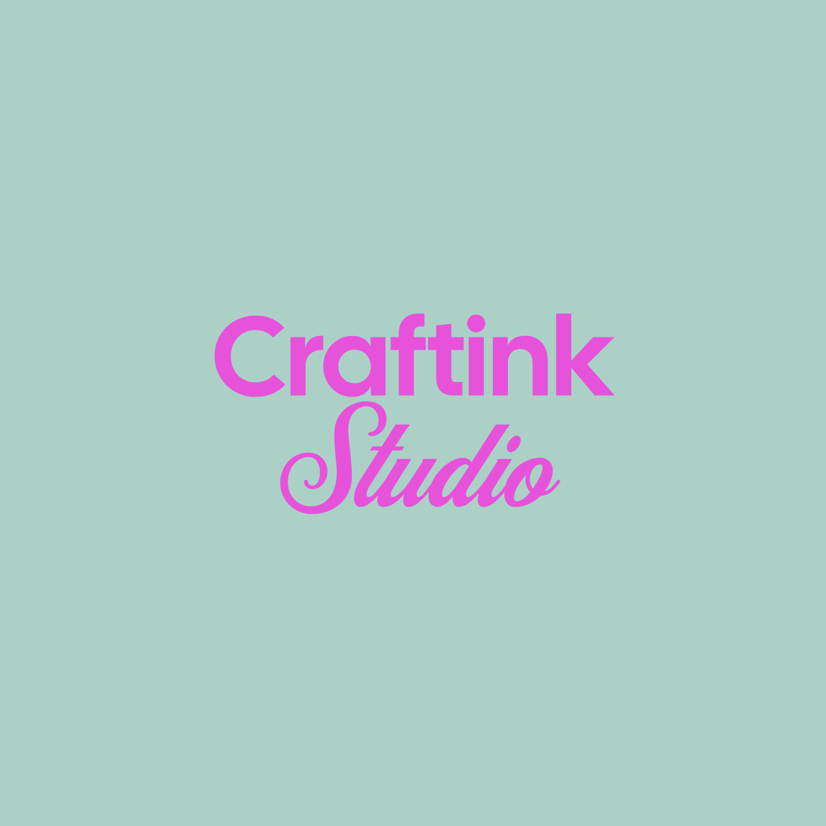 Camiseta Manga Corta Verde Menta Logo Rosa | Craftink Studio